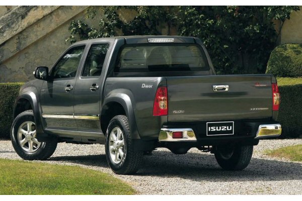 Isuzu D-Max With Bumper 2012 Sep onwards Towbar 2 Isuzu D-Max With Bumper 2012 Sep onwards Towbar