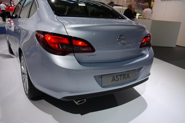 Opel Astra Saloon 2012 Dec onwards Towbar 2 Opel Astra Saloon 2012 Dec onwards Towbar